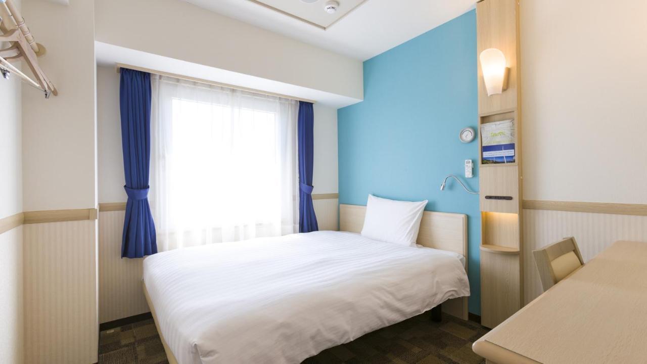 Toyoko Inn Nara Oji Eki Minami Guchi Bagian luar foto